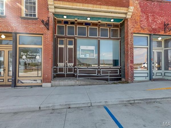 105 N 1st Street, Clarksville, MO 63336