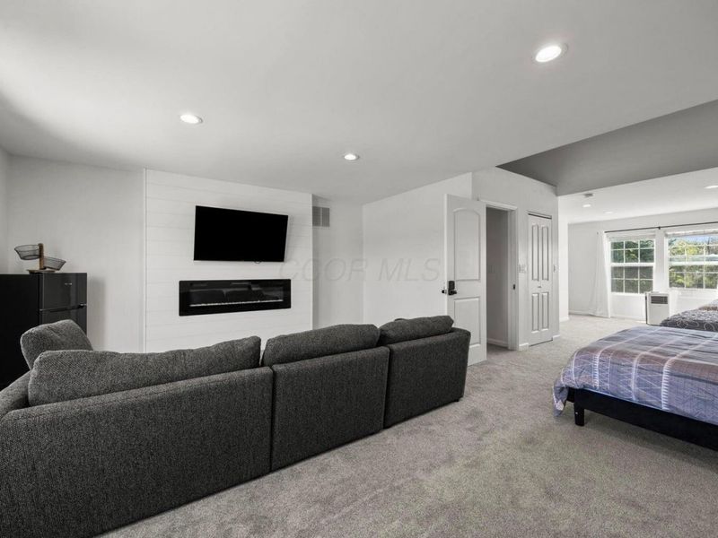 4677 E Livingston Avenue, Columbus, OH 43227 Photo 13