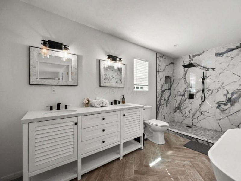 4677 E Livingston Avenue, Columbus, OH 43227 Photo 16