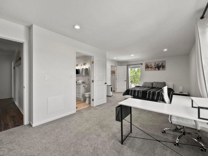 4677 E Livingston Avenue, Columbus, OH 43227 Photo 20