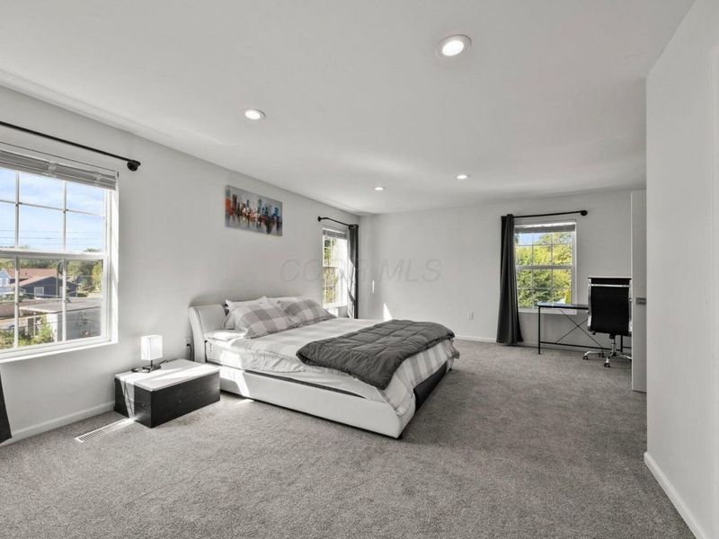 4677 E Livingston Avenue, Columbus, OH 43227 Photo 26