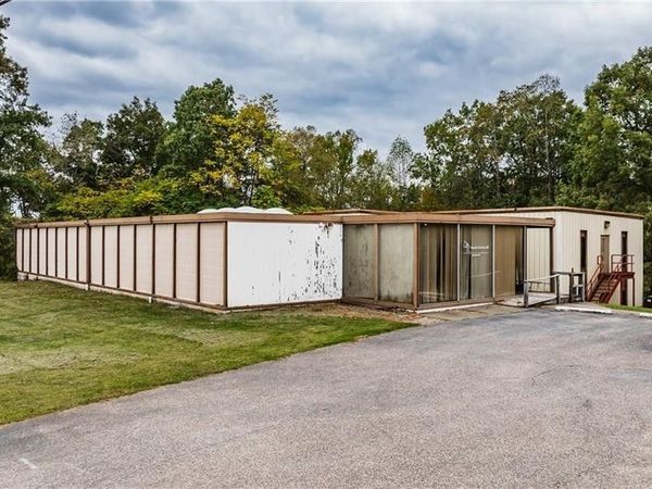 12905 Emerson Avenue, Parkersburg, WV 26104