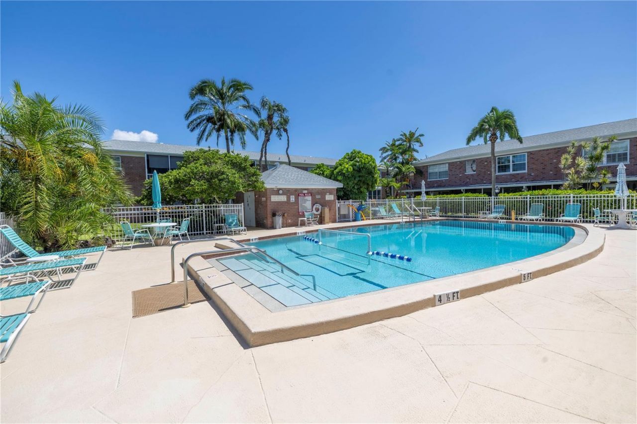 4115 34th Way S, Unit 195, Saint Petersburg, FL 33711 Photo