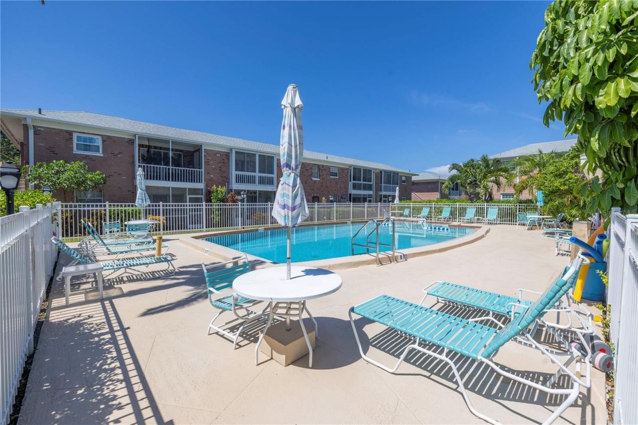 4115 34th Way S, Unit 195, Saint Petersburg, FL 33711 Photo