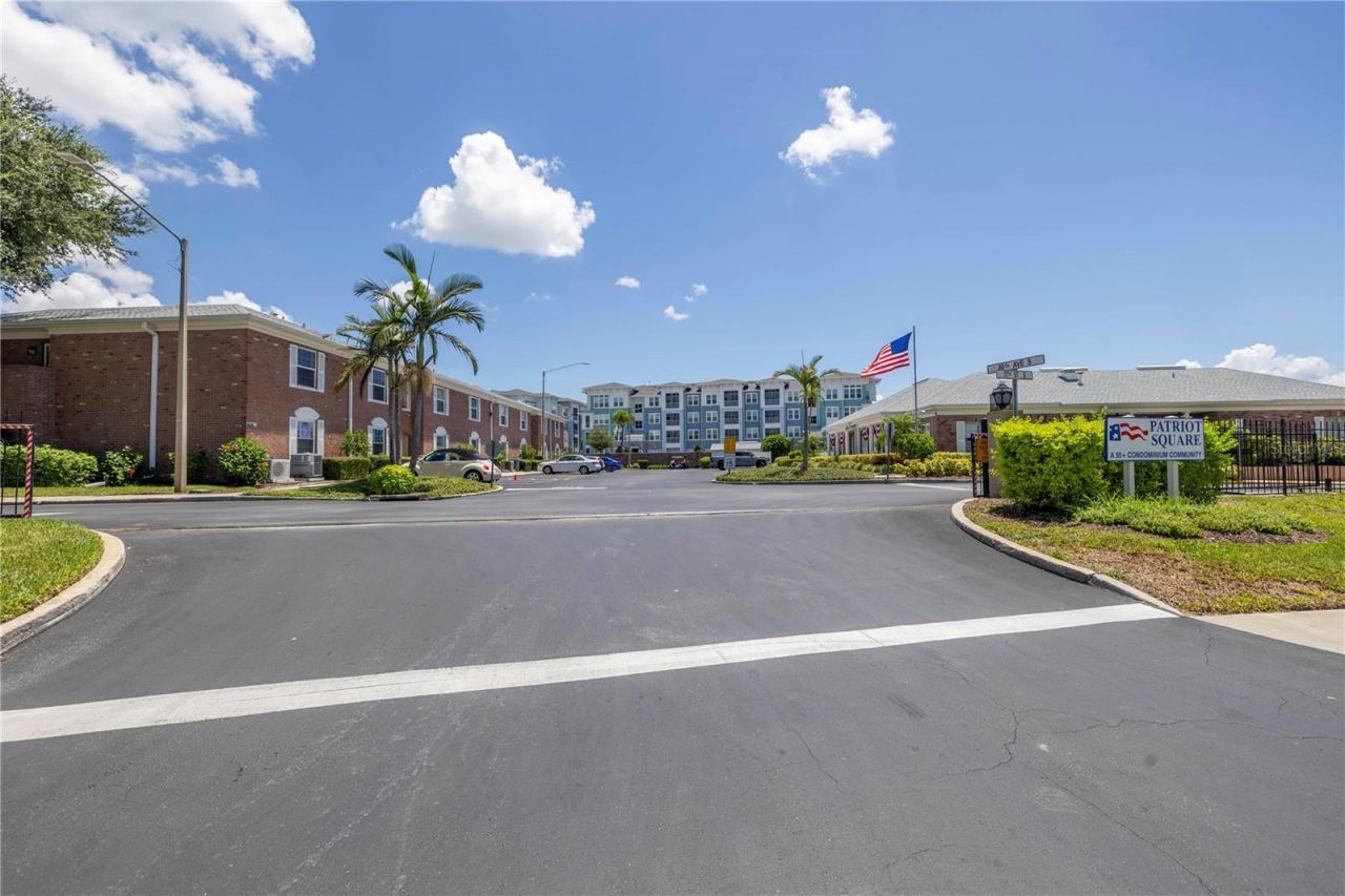 4115 34th Way S, Unit 195, Saint Petersburg, FL 33711 Photo