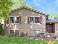 , Mundelein, IL 60060 primary photo