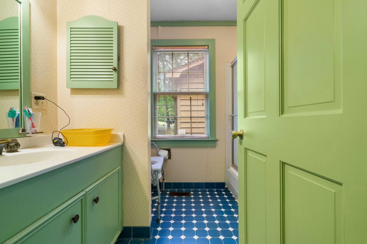 3644 Lake Marston Drive Photo 46