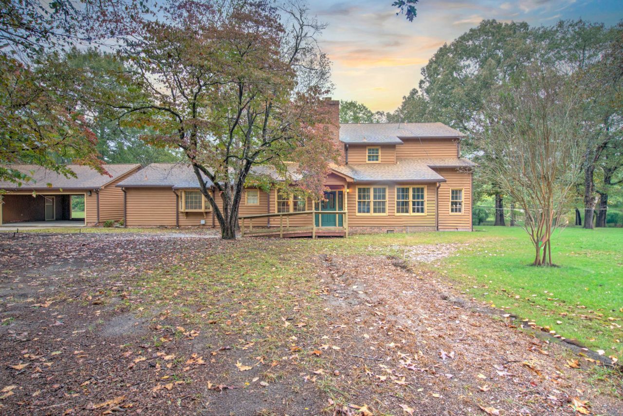 3644 Lake Marston Drive Photo 8