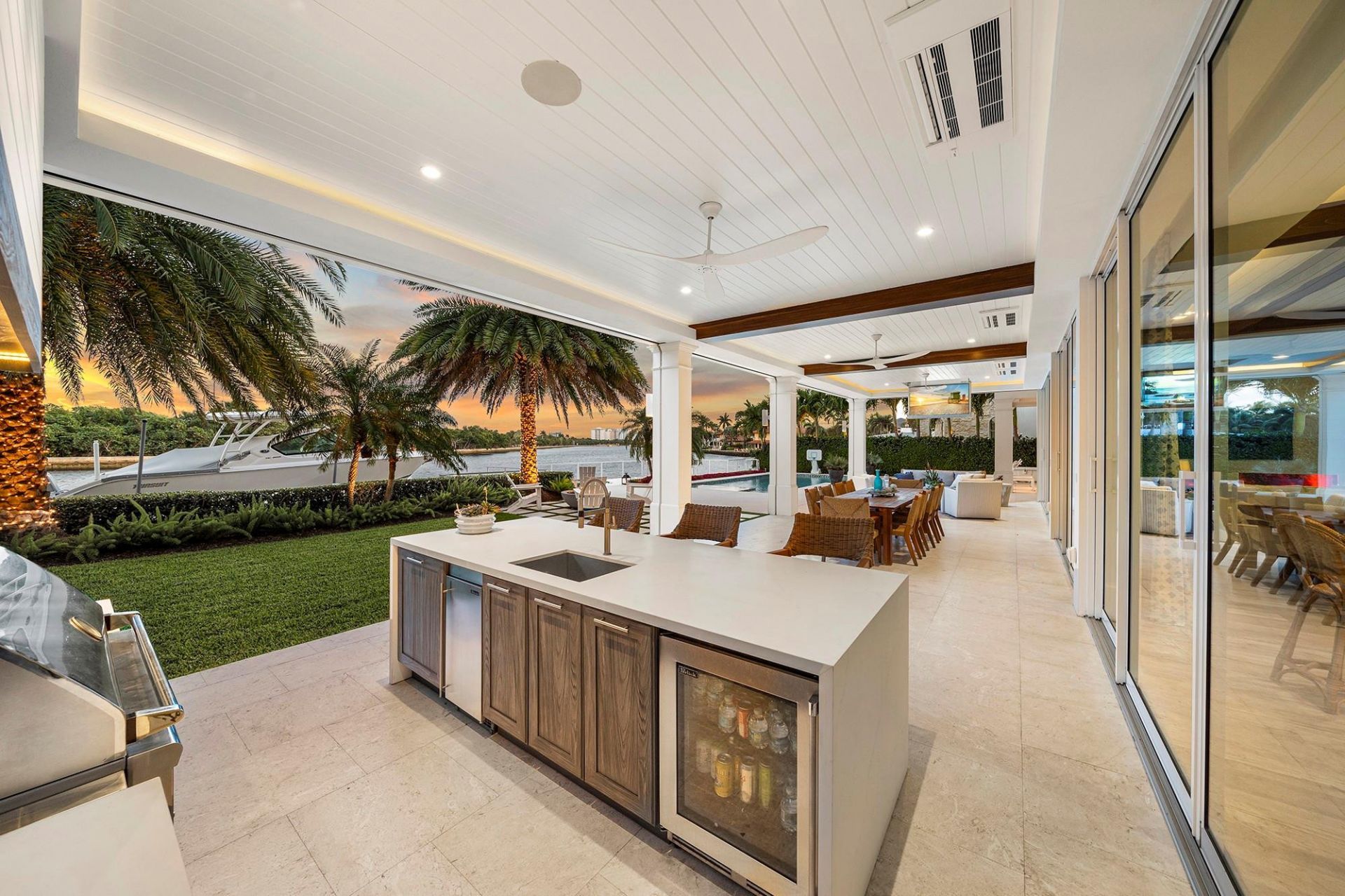 1900 Intracoastal Dr, Fort Lauderdale, FL 33305 Photo