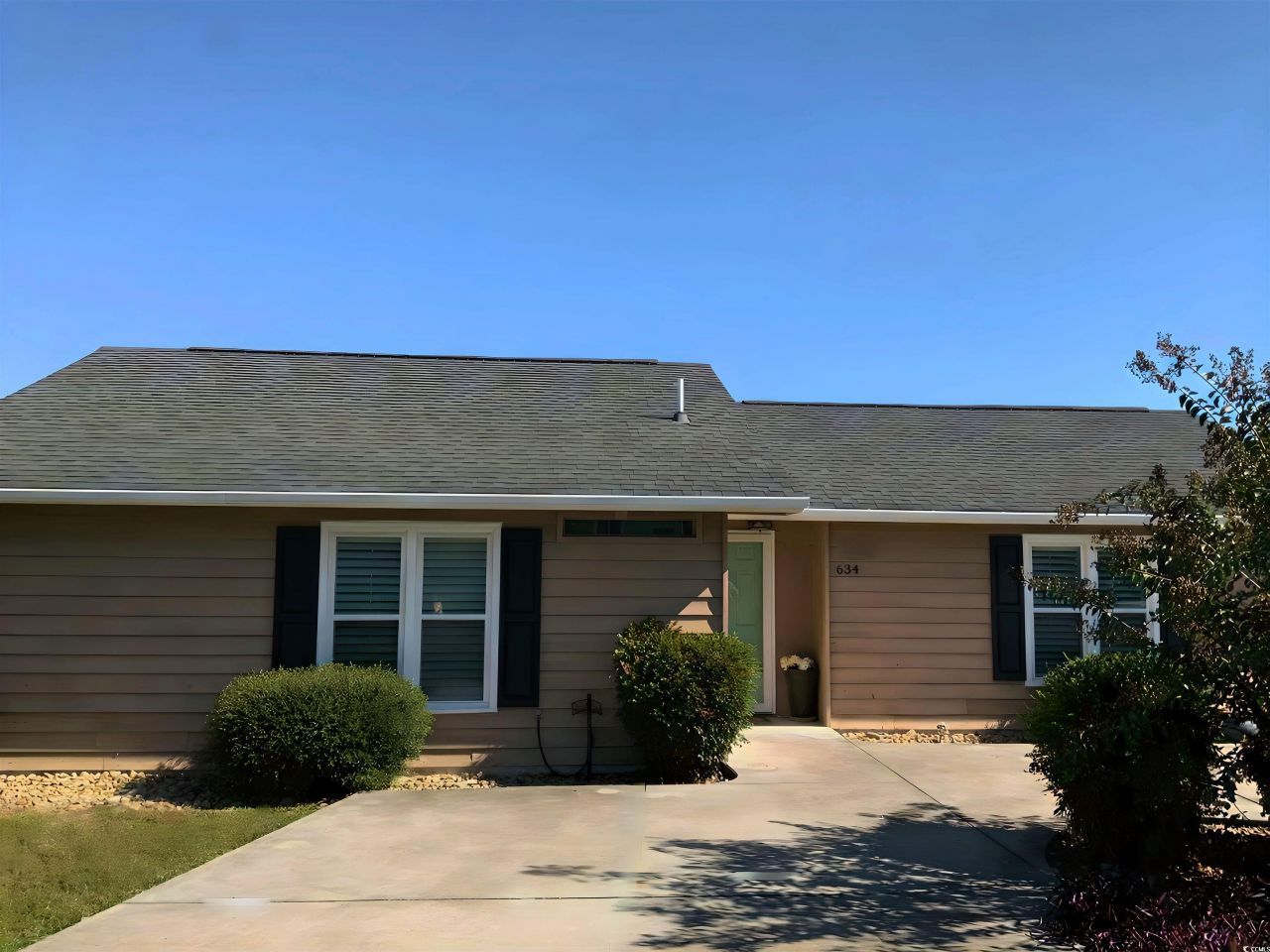 634 Cypress Ln. Photo 2