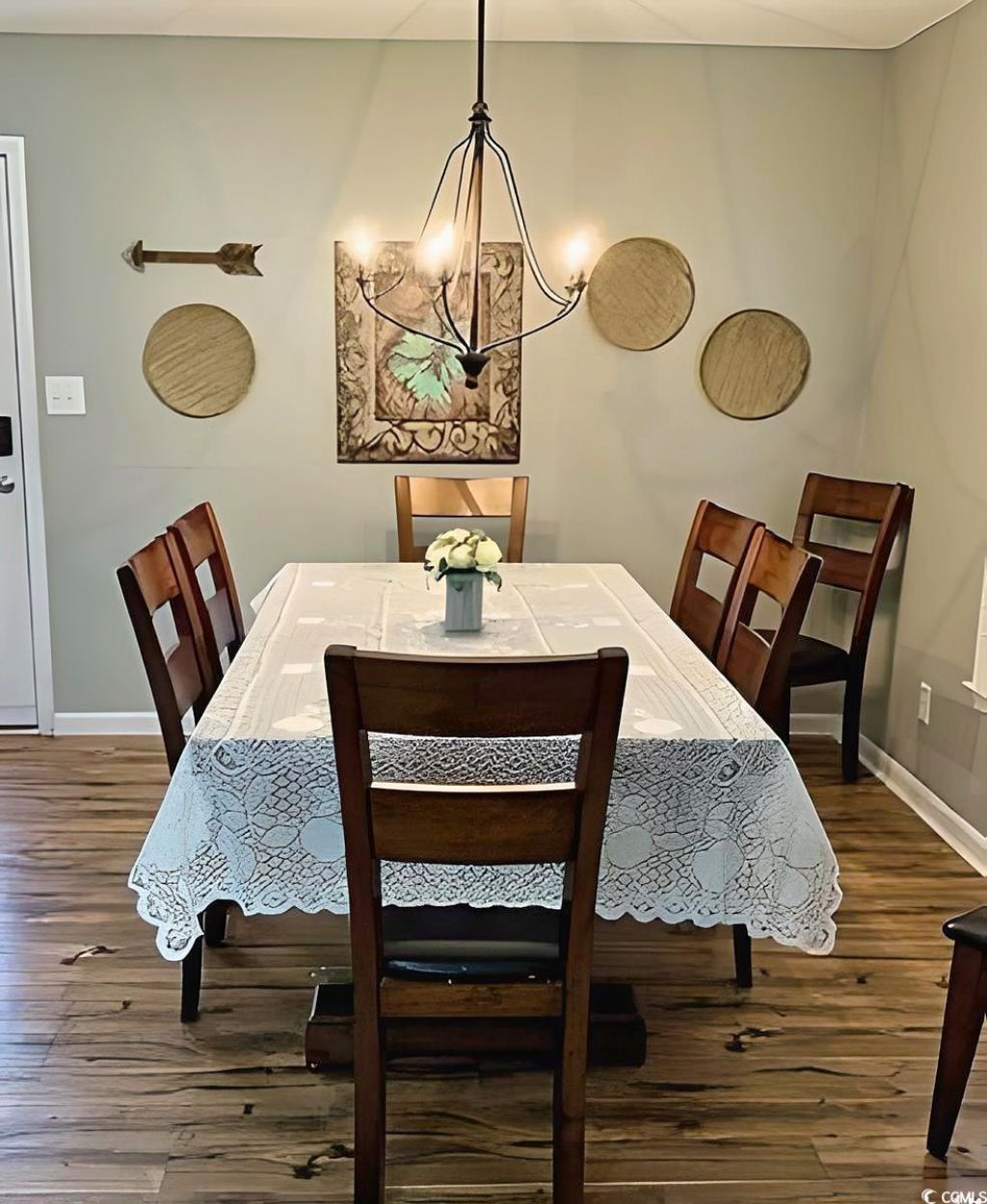 634 Cypress Ln. Photo 9