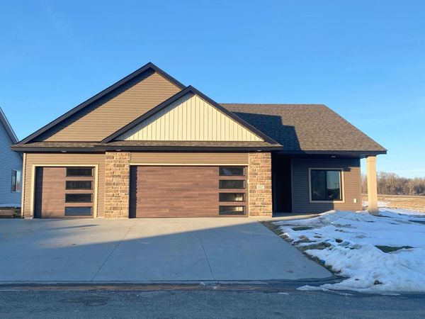 102 Fairway Street, Zumbrota, MN 55992