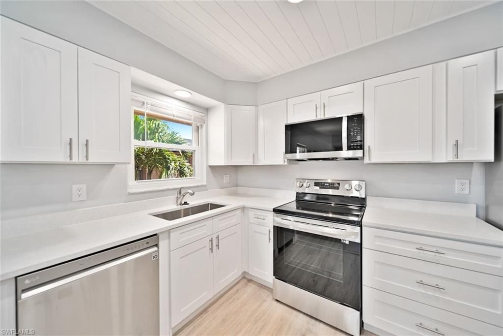 16881 Davis Rd, Unit 721, Fort Myers, FL 33908 Photo