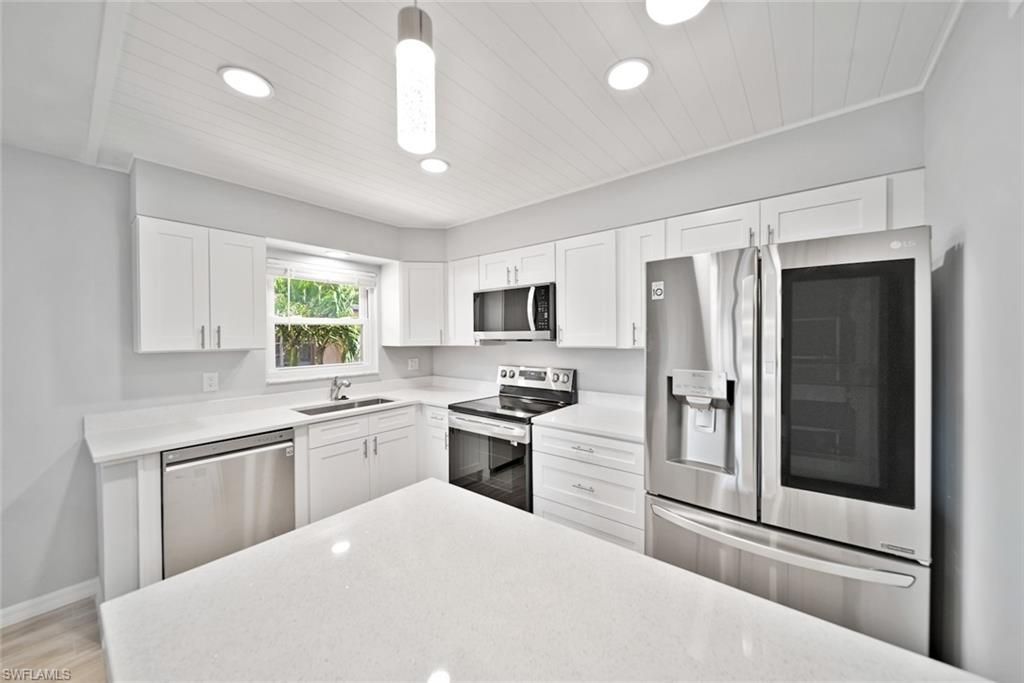 16881 Davis Rd, Unit 721, Fort Myers, FL 33908 Photo