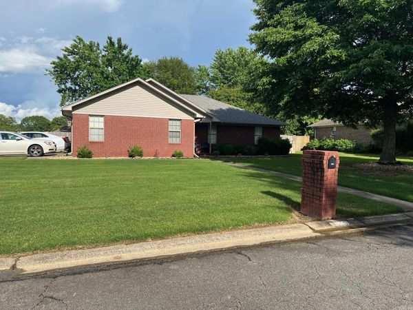 1610 Antler Cir, Conway, AR 72034