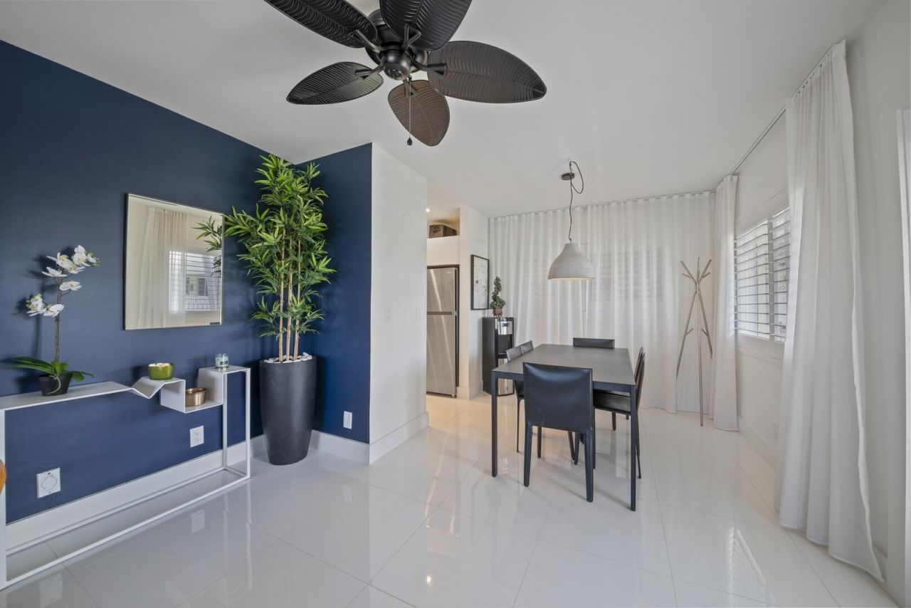 900 Atlantic Shores Boulevard, Unit 202, Hallandale Beach, FL 33009 Photo