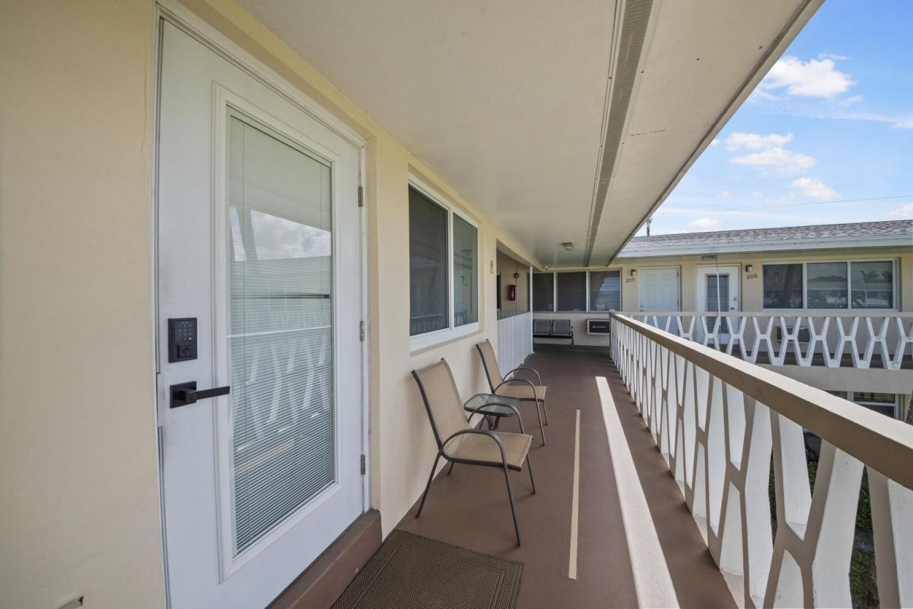 900 Atlantic Shores Boulevard, Unit 202, Hallandale Beach, FL 33009 Photo