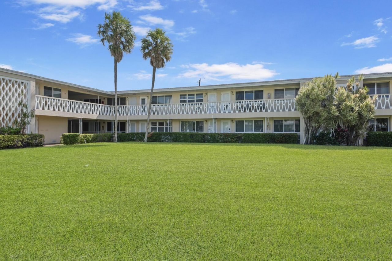 900 Atlantic Shores Boulevard, Unit 202, Hallandale Beach, FL 33009 Photo