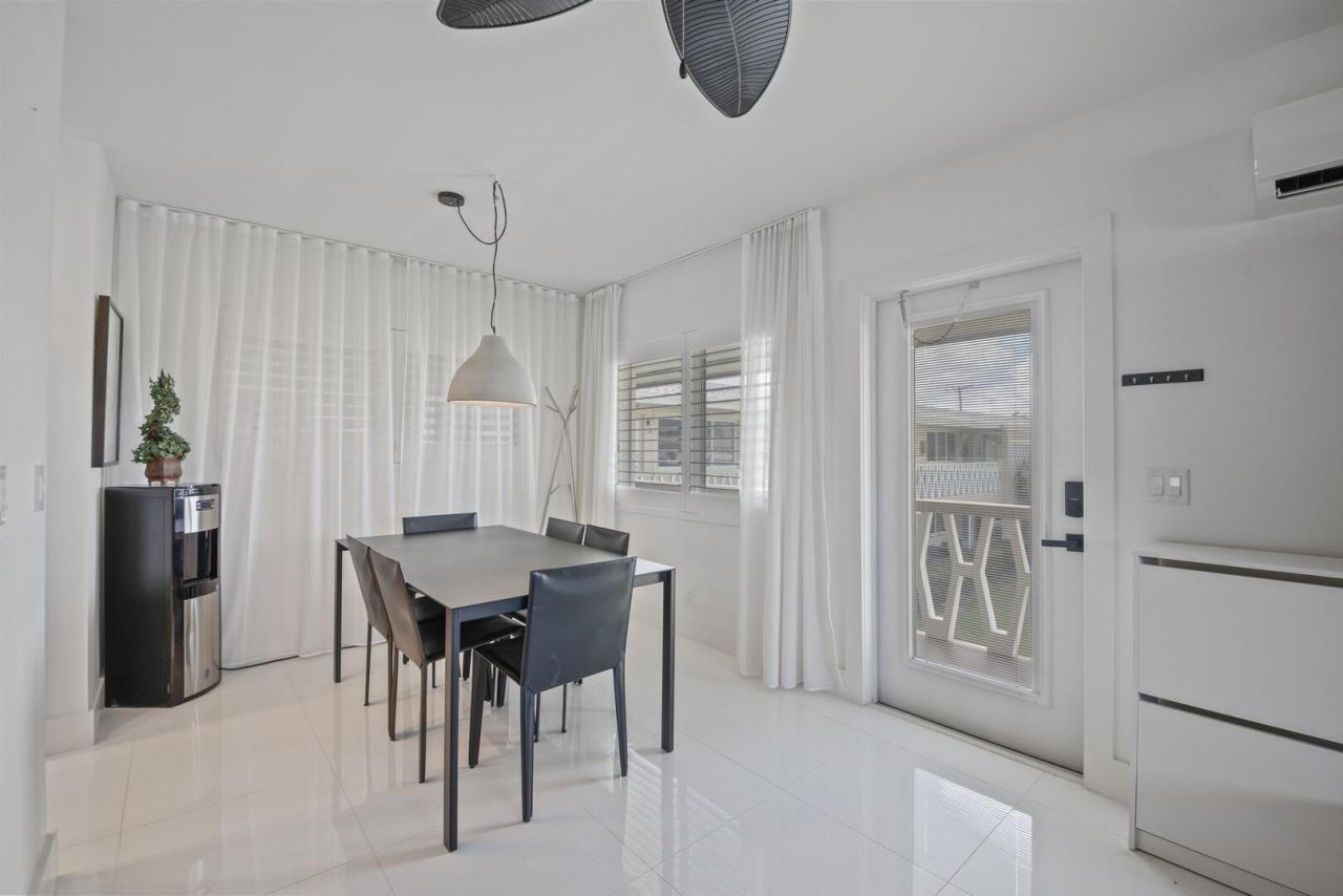 900 Atlantic Shores Boulevard, Unit 202, Hallandale Beach, FL 33009 Photo