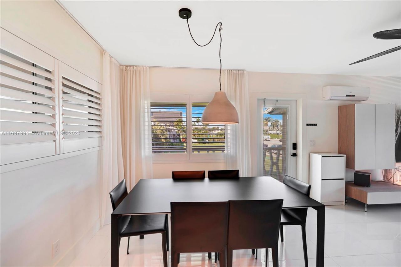 900 Atlantic Shores Boulevard, Unit 202, Hallandale Beach, FL 33009 Photo