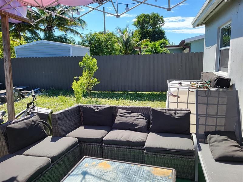 2330 NE 1st Avenue, Pompano Beach, FL 33060 Photo