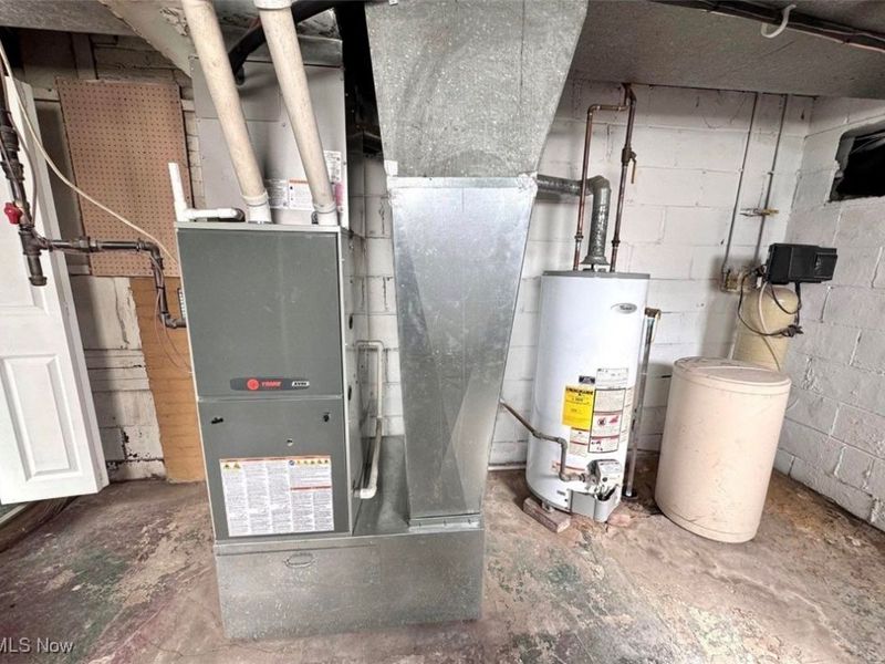 1221 Dover Avenue, Dover, OH 44622 Photo 40