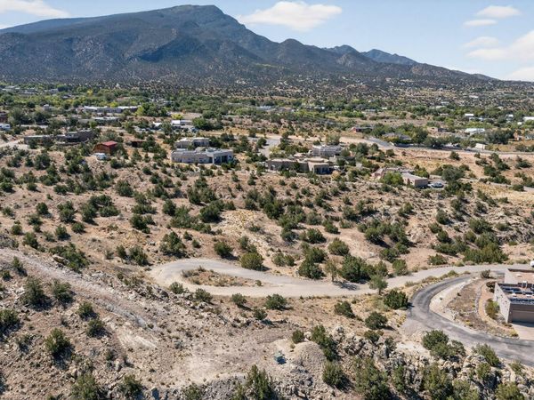 La Entrada , Placitas, NM 87043