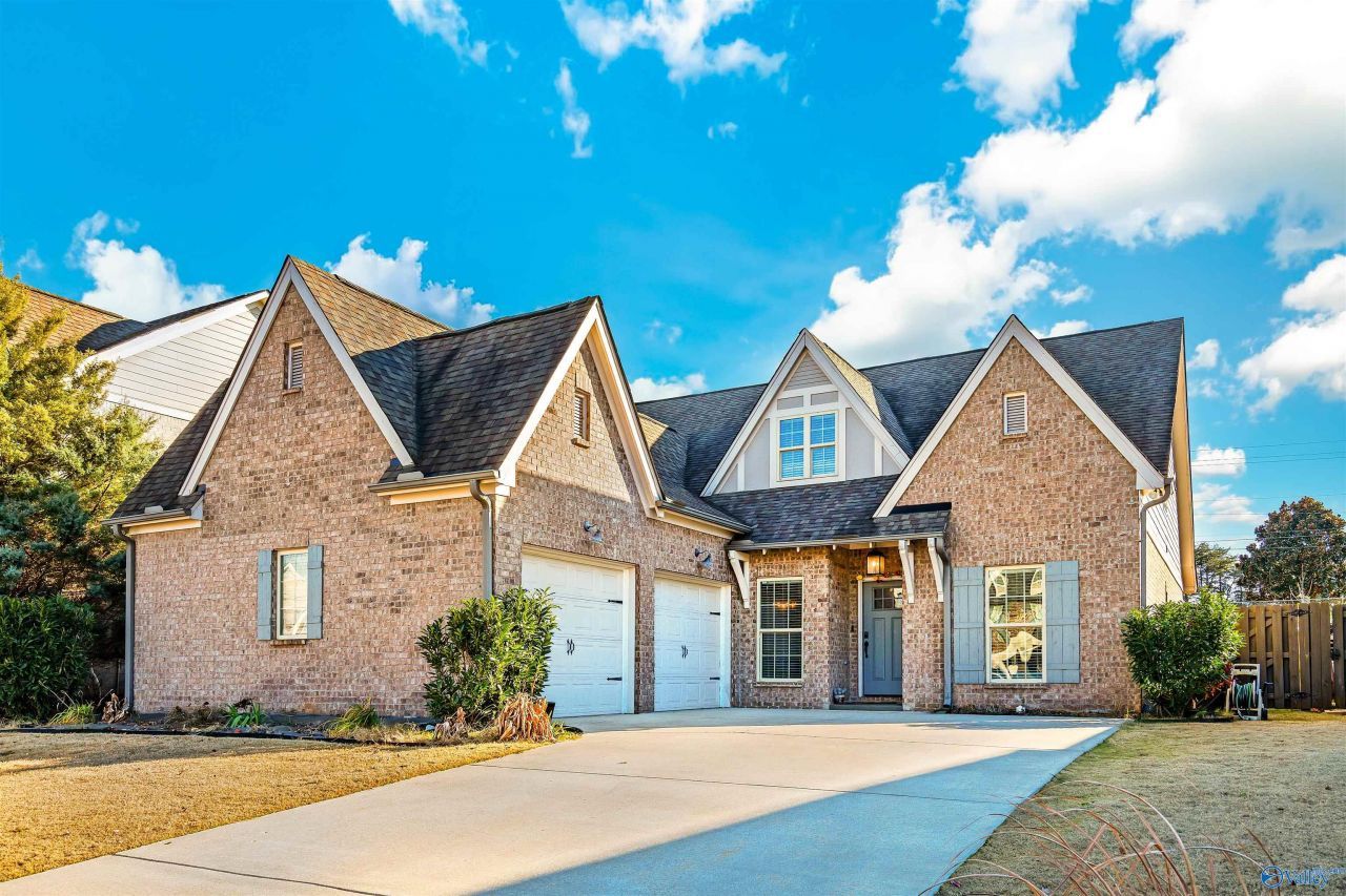 121 Walking Trail Way, Madison, AL 35758 Main Photo