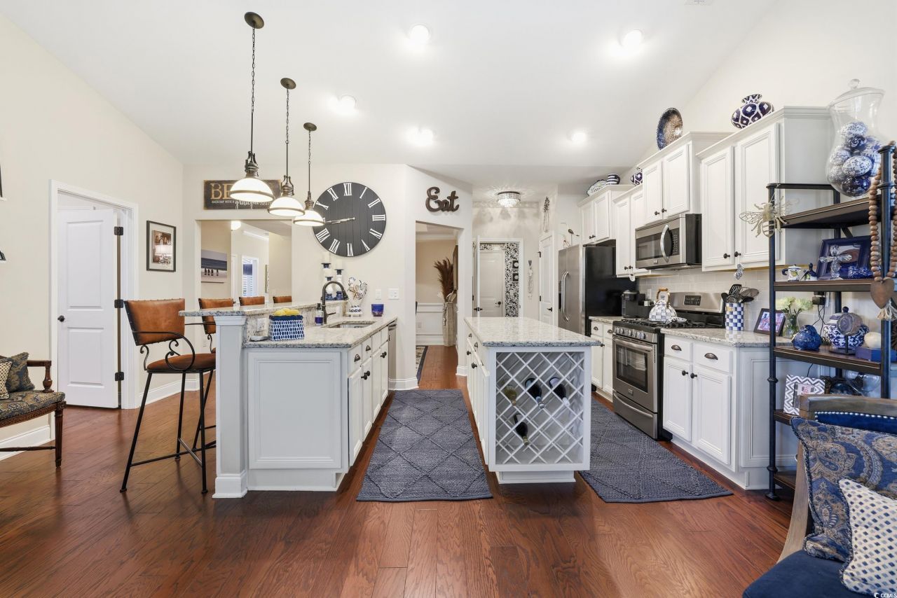 140 Parmelee Dr. Photo 14