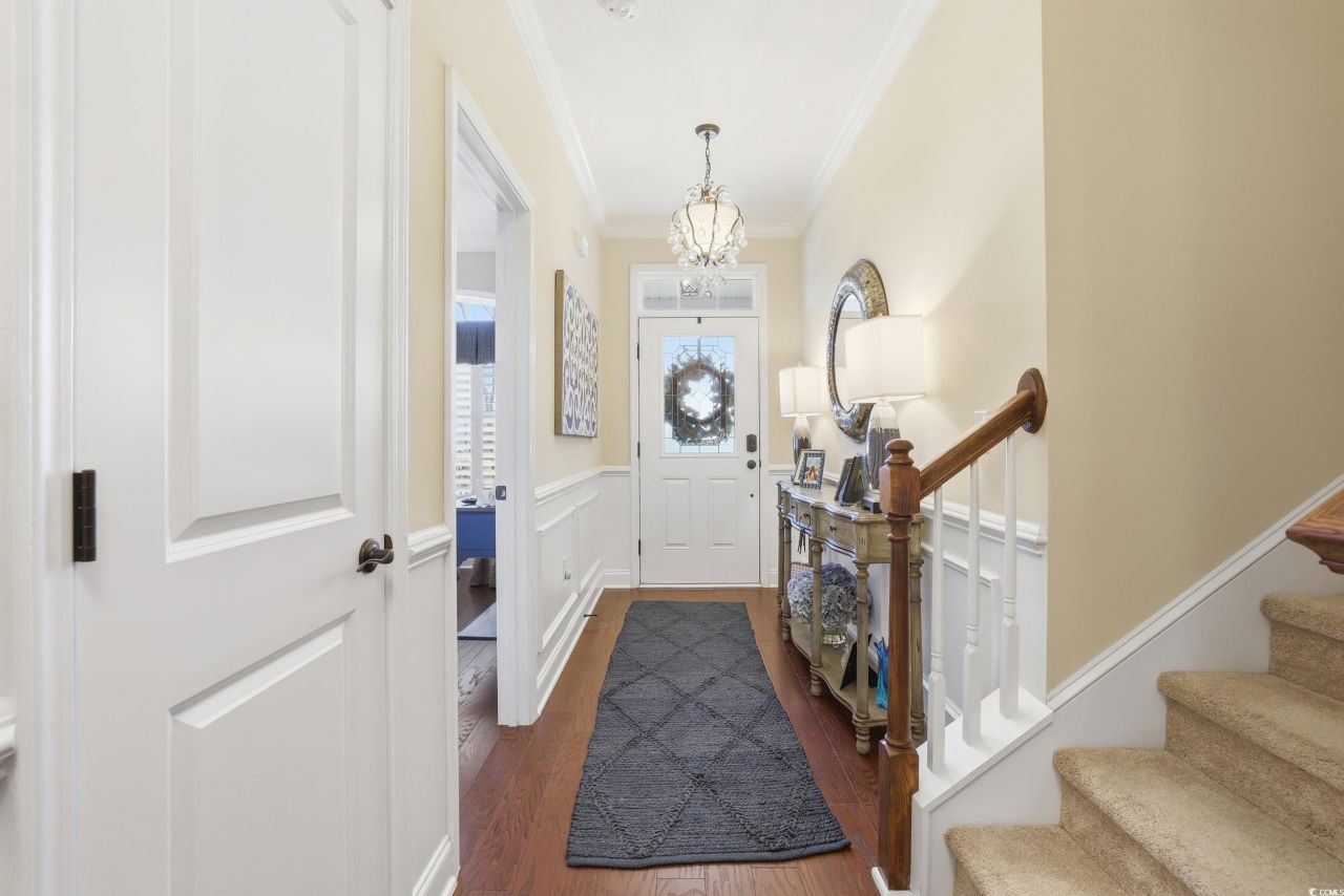 140 Parmelee Dr. Photo 3