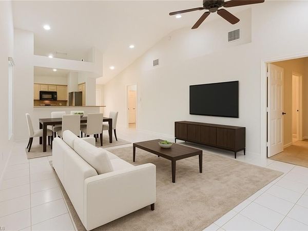736 Wiggins Lake DR, Unit 202, NAPLES, FL 34110