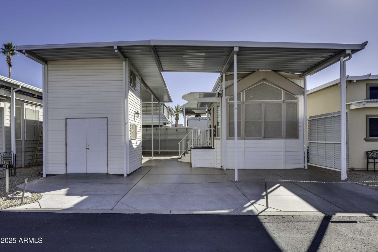 17200 W Bell Road, Unit 817, Surprise, AZ 85374 Main Photo