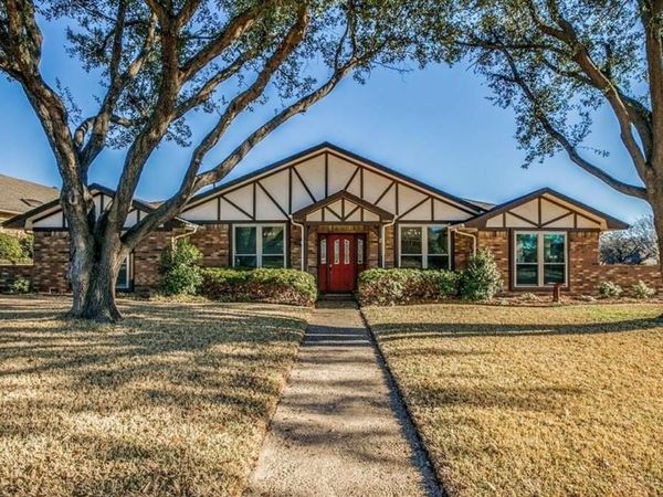 3018 Apple Valley Drive, Garland, TX 75043