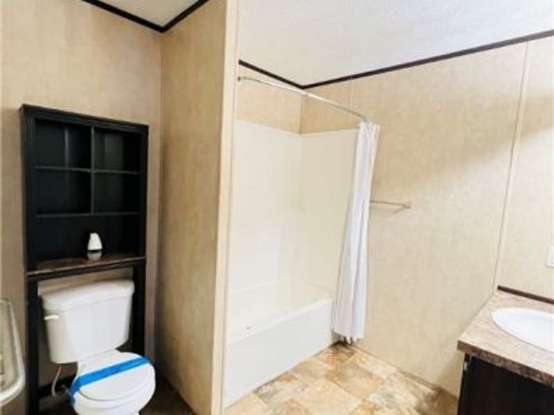 268 Twin Lakes, Elyria, OH 44035 Photo 22