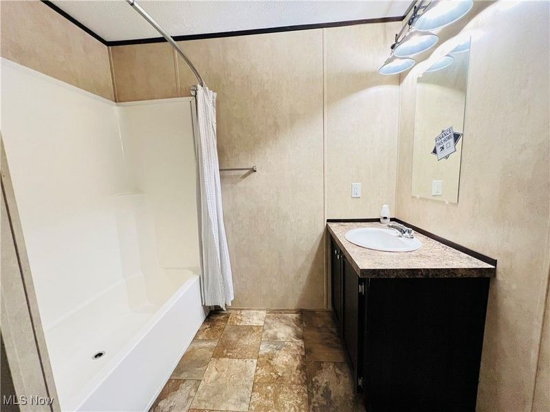 268 Twin Lakes, Elyria, OH 44035 Photo 23