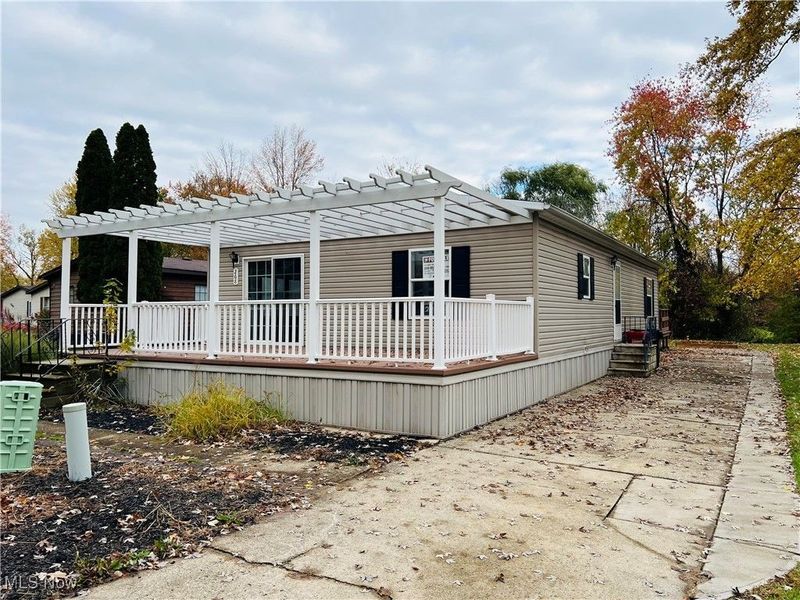 268 Twin Lakes, Elyria, OH 44035 Photo 3