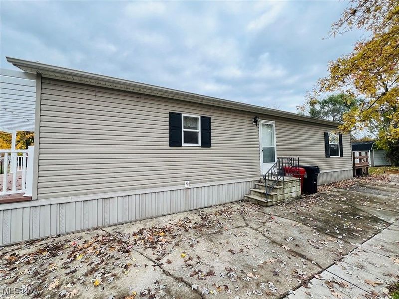 268 Twin Lakes, Elyria, OH 44035 Photo 4