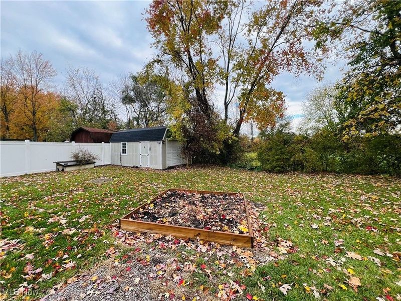 268 Twin Lakes, Elyria, OH 44035 Photo 9