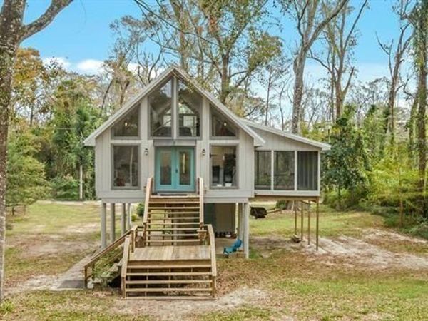 23705 FLETCHER ISLE Road, Ponchatoula, LA 70454