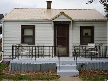 5326 N 8th Street, Omaha, NE 68110