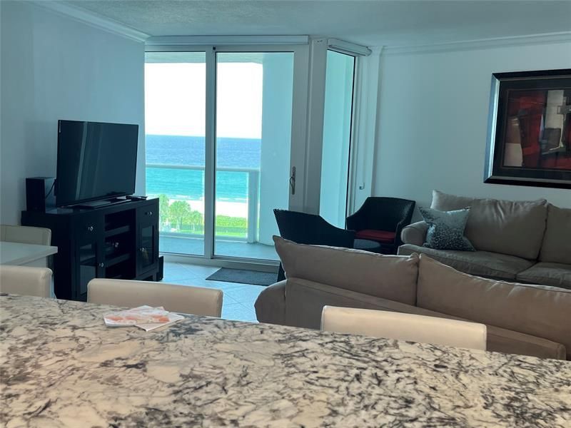 333 NE 21st Avenue, Unit 904, Deerfield Beach, FL 33441 Photo