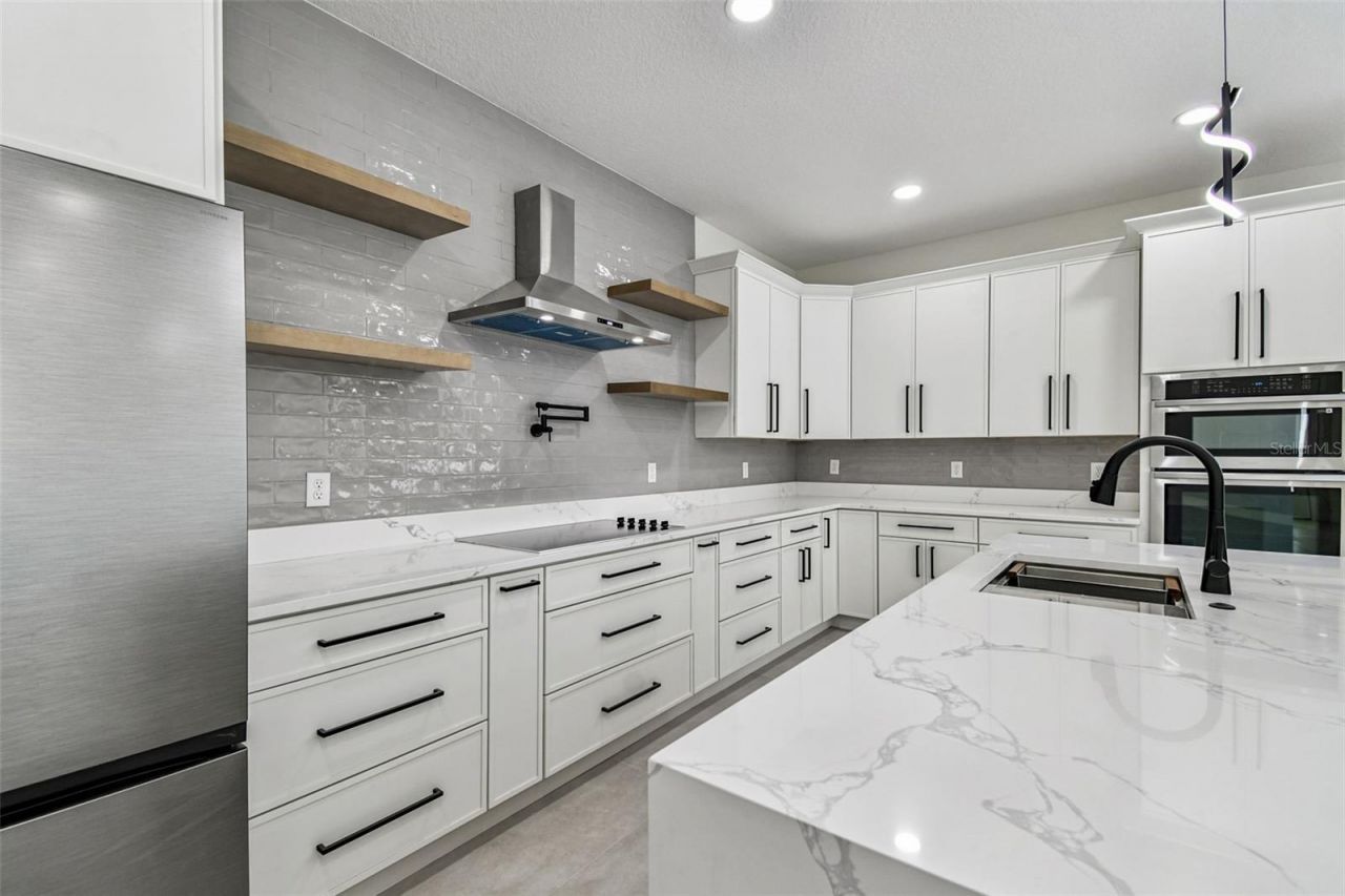 3017 W Spruce Street, Tampa, FL 33607 Photo