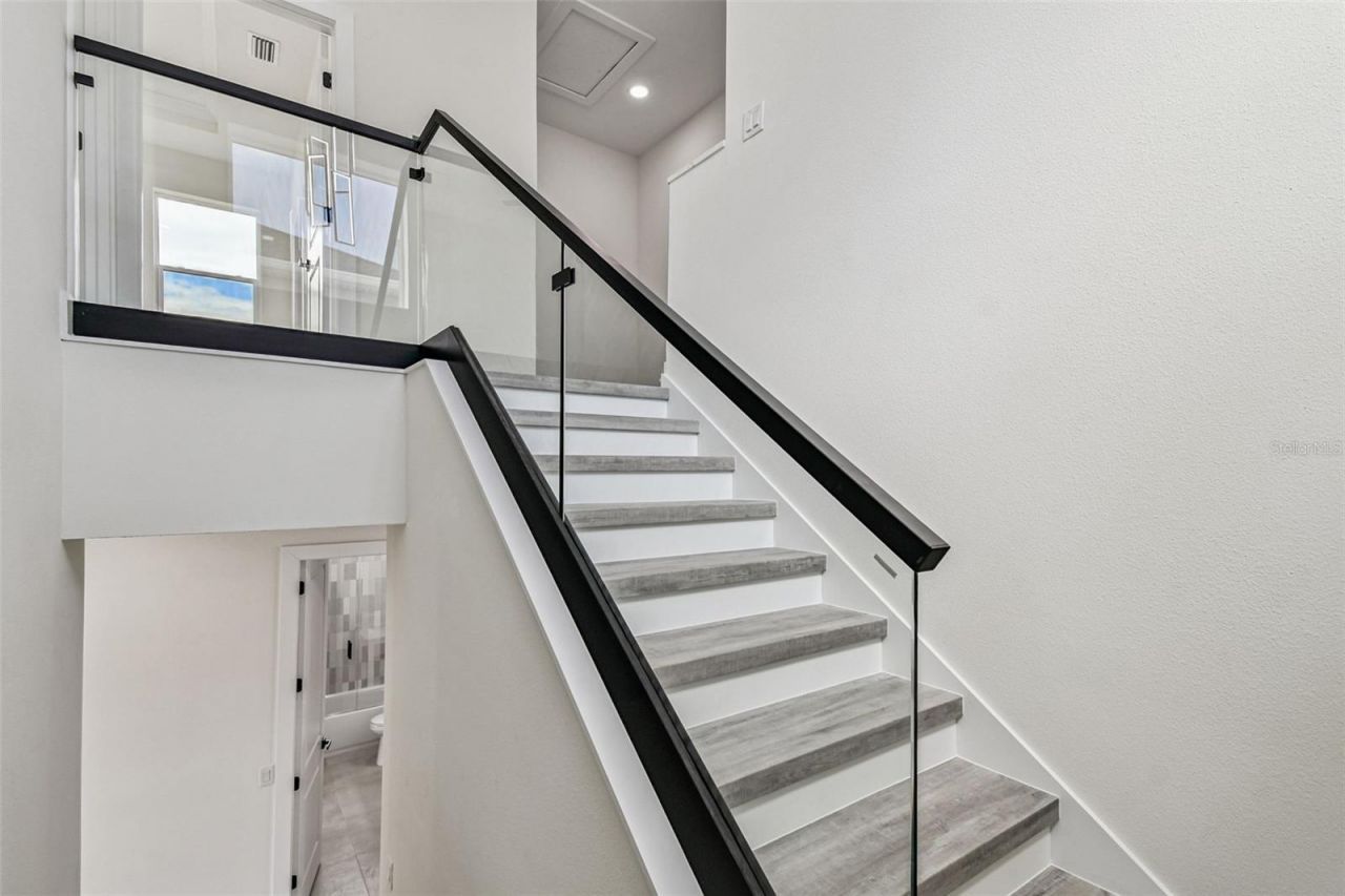 3017 W Spruce Street, Tampa, FL 33607 Photo