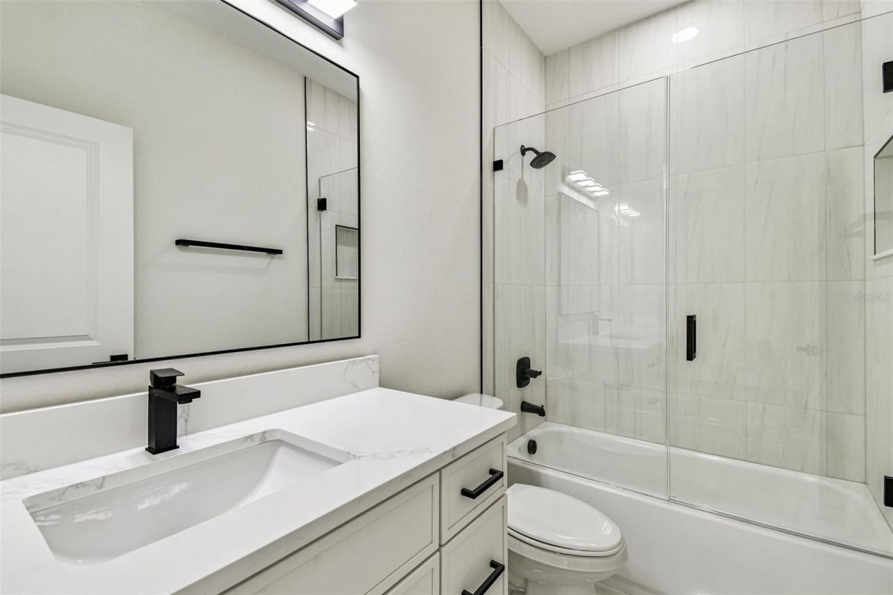 3017 W Spruce Street, Tampa, FL 33607 Photo