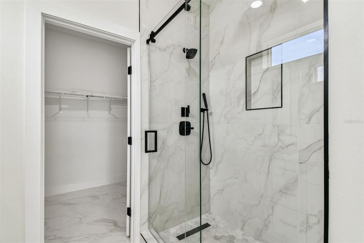 3017 W Spruce Street, Tampa, FL 33607 Photo