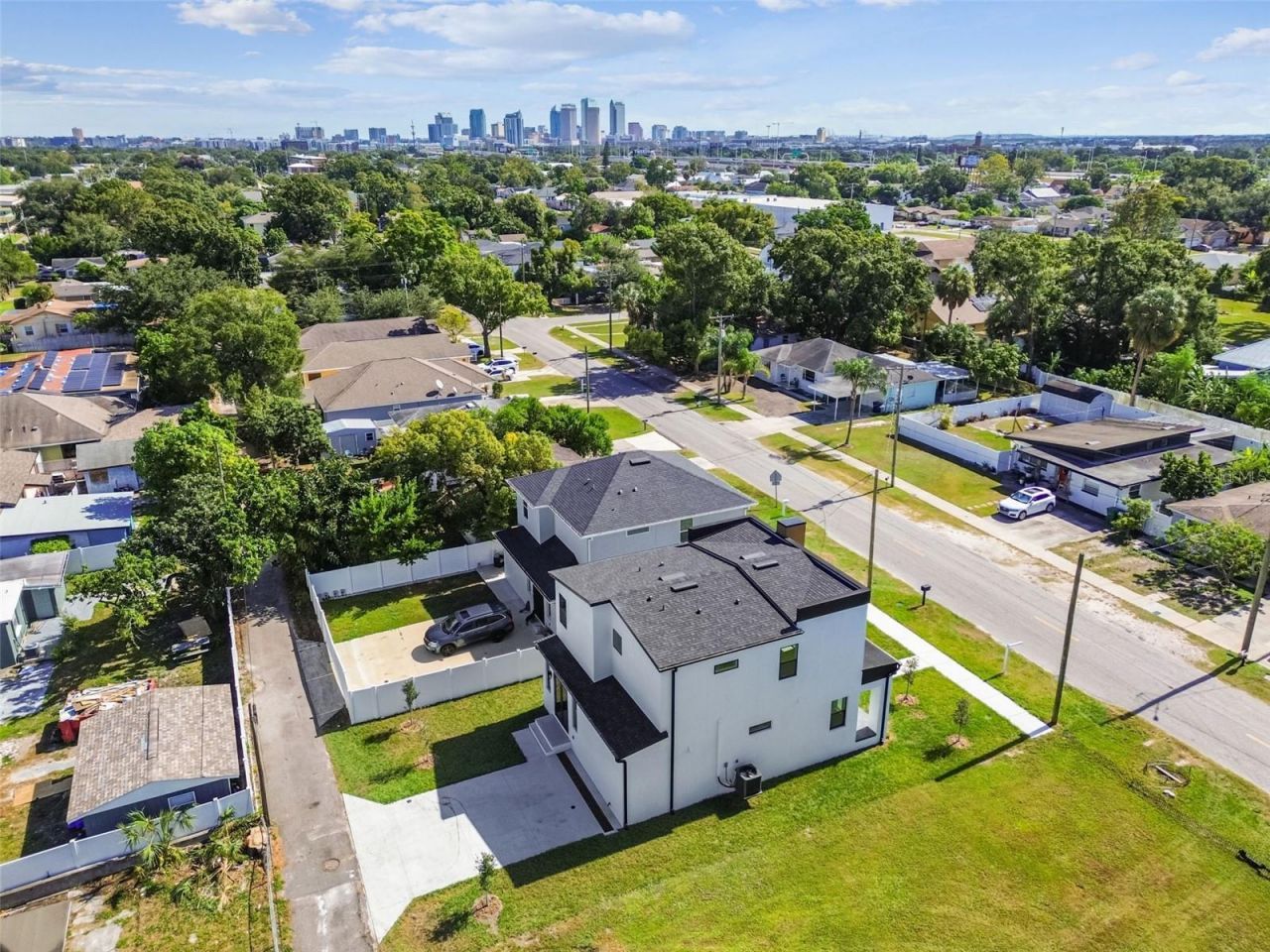 3017 W Spruce Street, Tampa, FL 33607 Photo