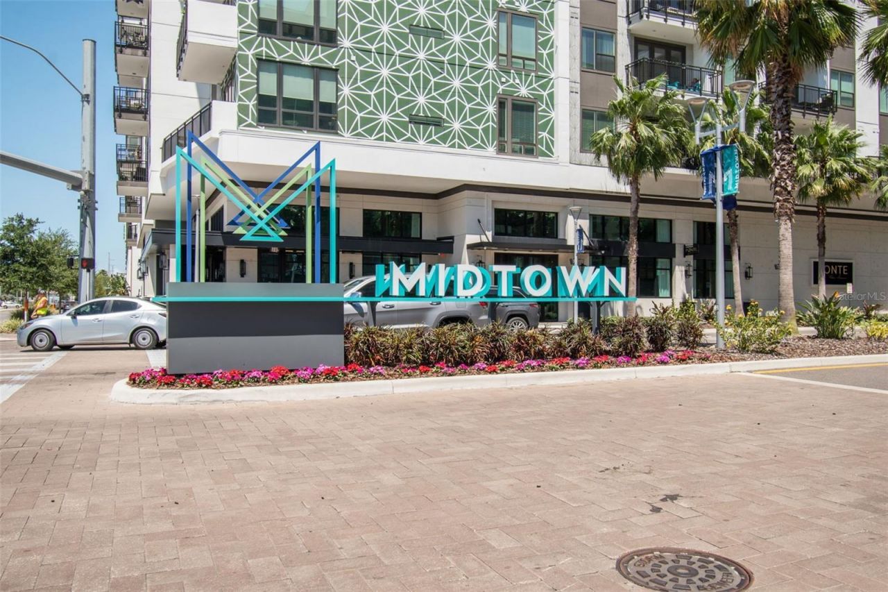 3017 W Spruce Street, Tampa, FL 33607 Photo