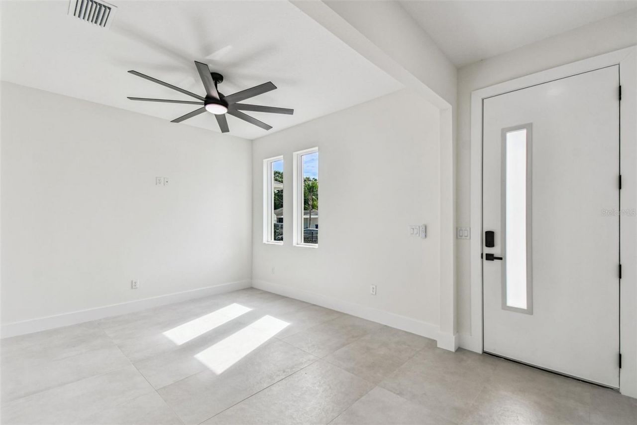 3017 W Spruce Street, Tampa, FL 33607 Photo