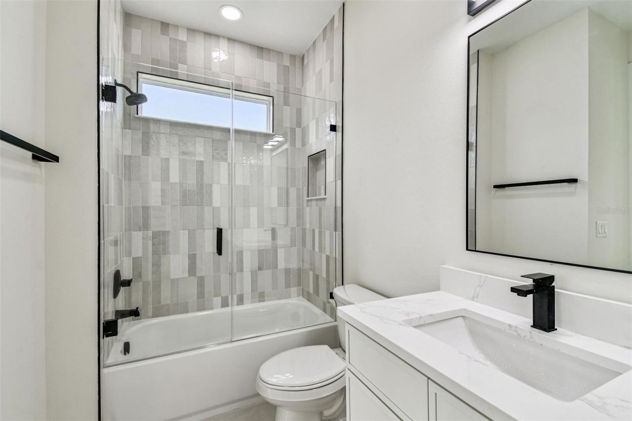 3017 W Spruce Street, Tampa, FL 33607 Photo