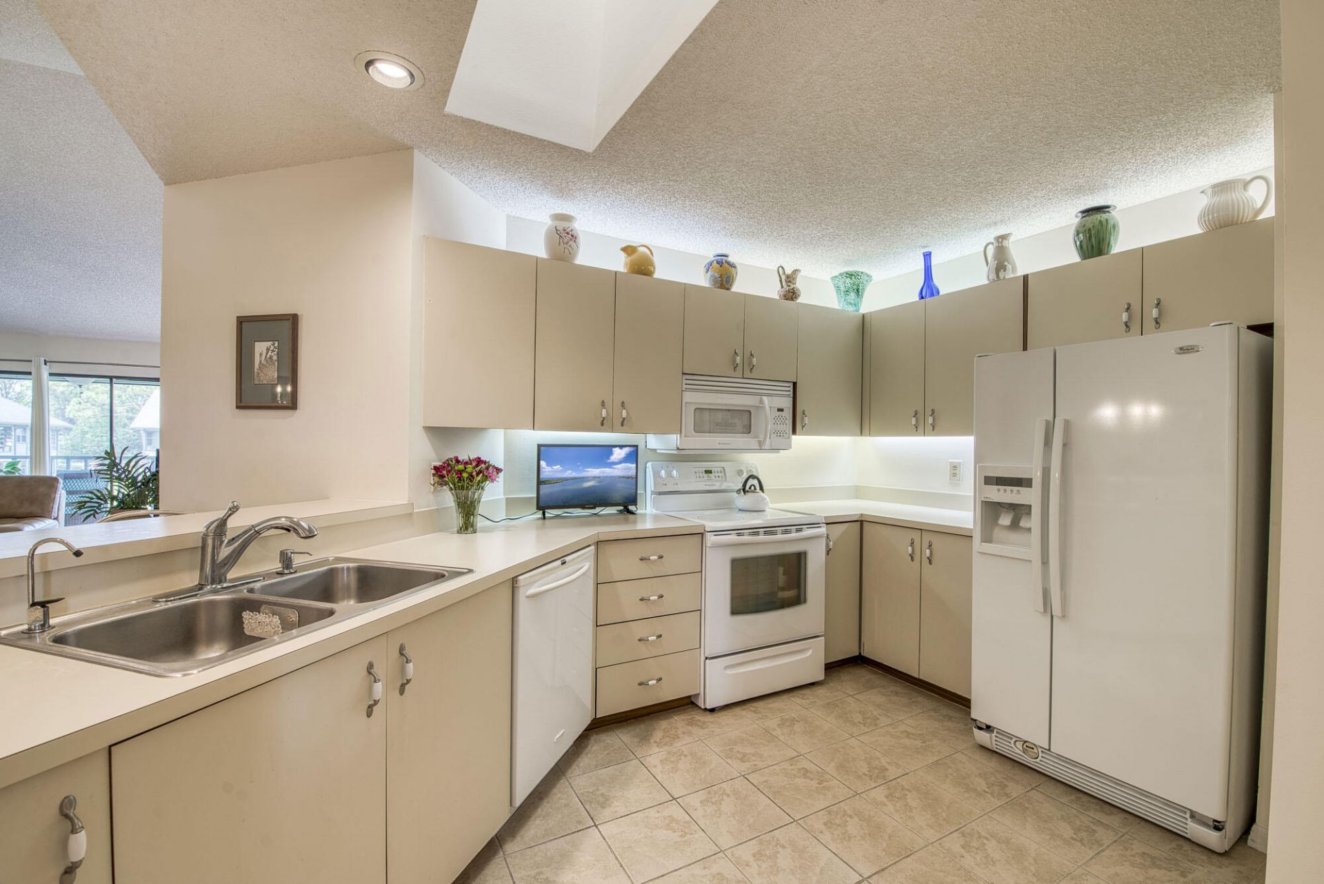 6275 SE Charleston Place, Unit 203, Hobe Sound, FL 33455 Photo